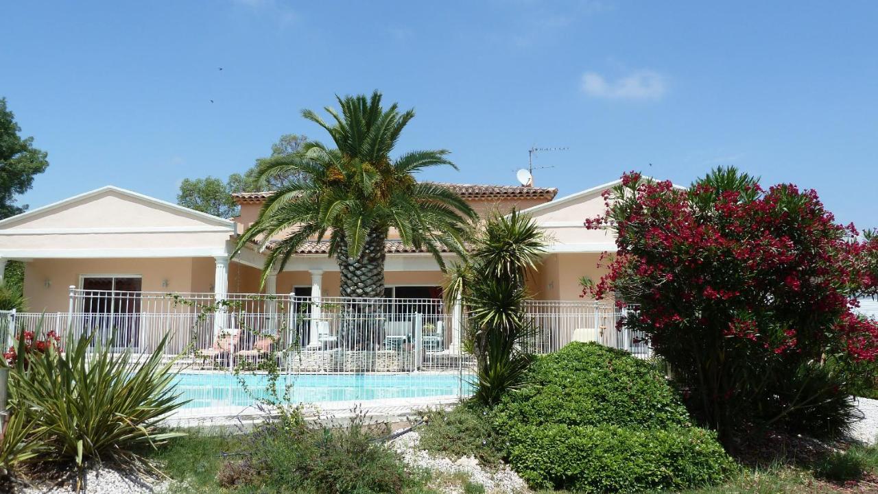 Les Cigalous Bed & Breakfast Restinclieres Екстериор снимка