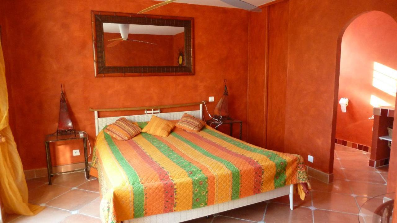 Les Cigalous Bed & Breakfast Restinclieres Екстериор снимка