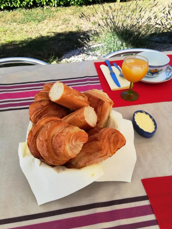 Les Cigalous Bed & Breakfast Restinclieres Екстериор снимка