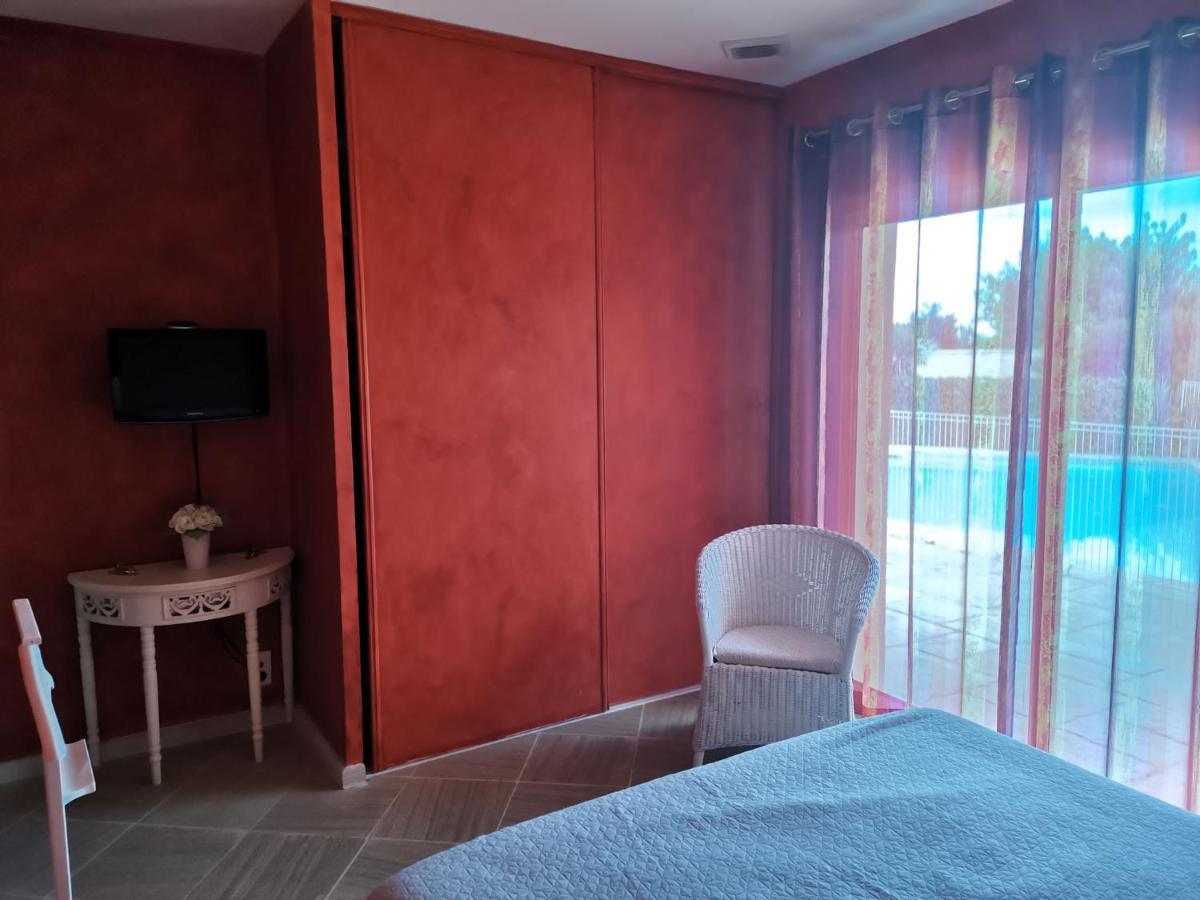 Les Cigalous Bed & Breakfast Restinclieres Екстериор снимка